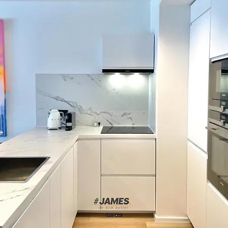 Stunning Design Apartment Near The Sea Ref. J007.19 アパート